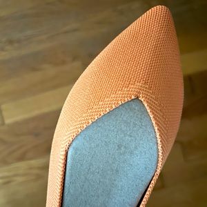 Rothy’s brand NEW IN BOX tangerine point size 10 (fit like a 9.5)